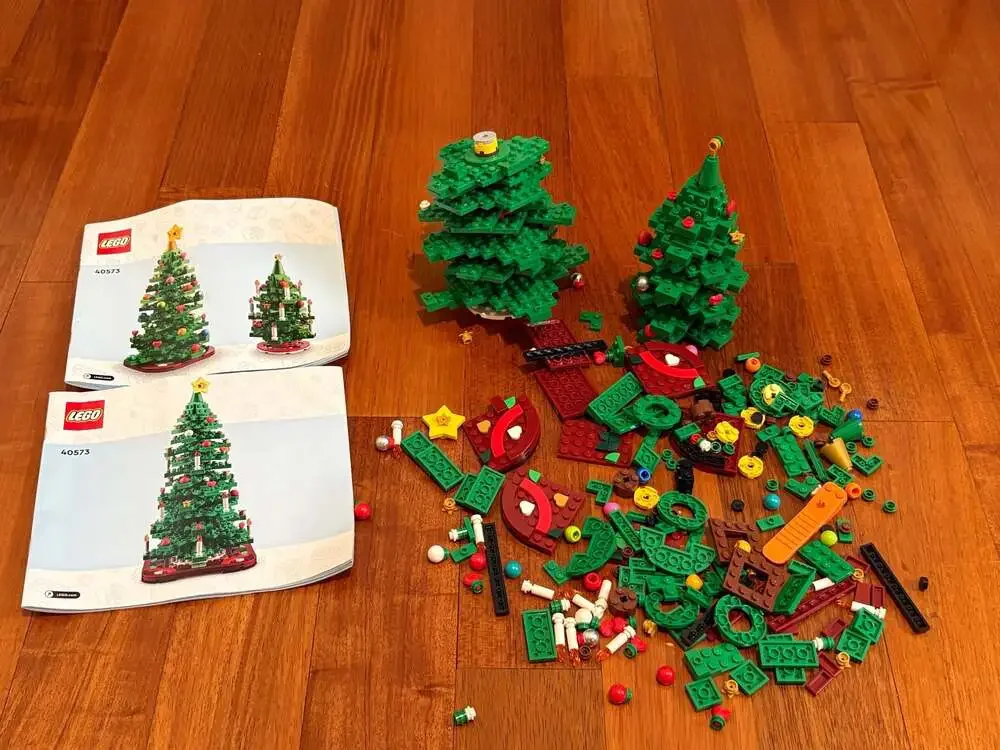 LEGO 40573 Christmas Tree Holiday Set w/ Instructions – Partially Built / Incomp - Picture 2 of 8